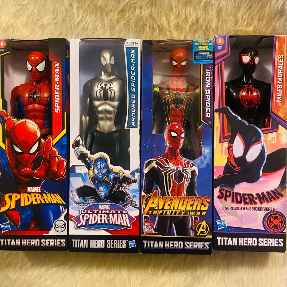 Marvels Avengers Spiderverse| 4 Spider-Man 12 in Figurines|Brand New in Box